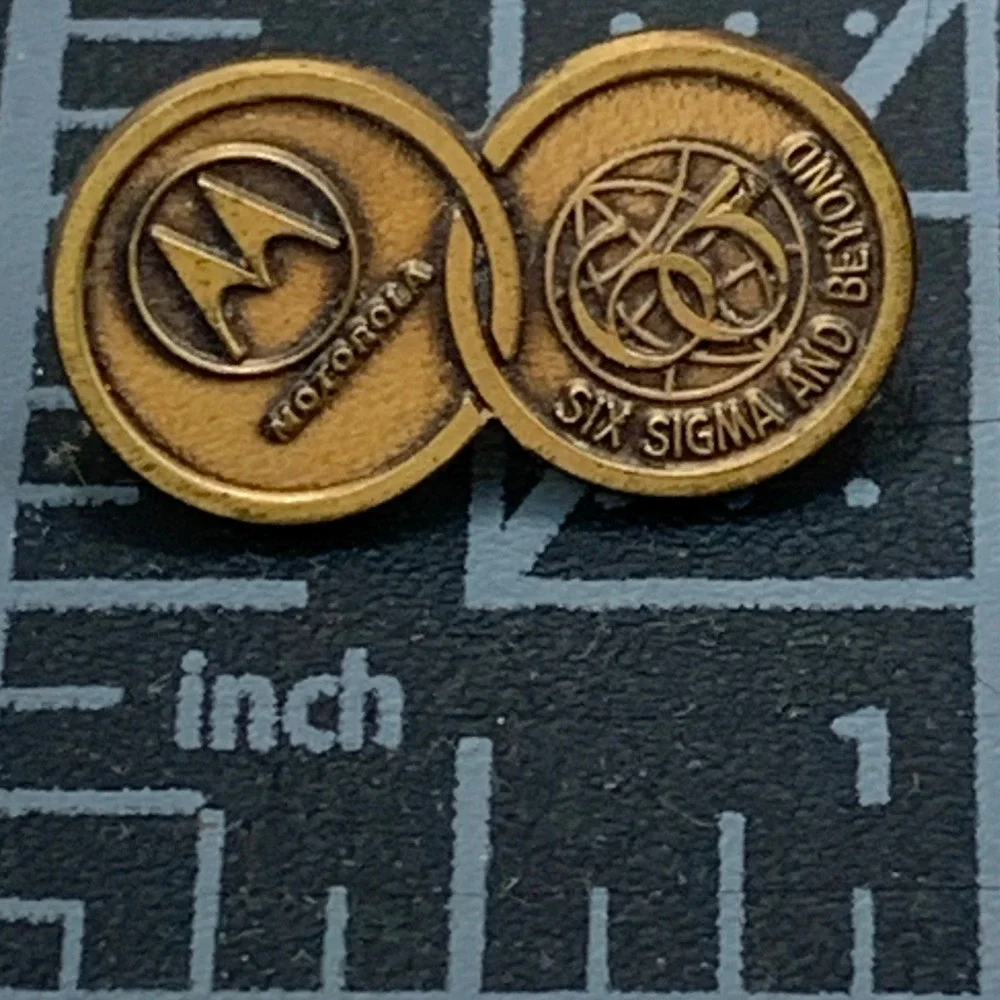 2-Pin Lot Motorola Pride & Six Sigma And Beyond Lapel Pins‎ Vintage